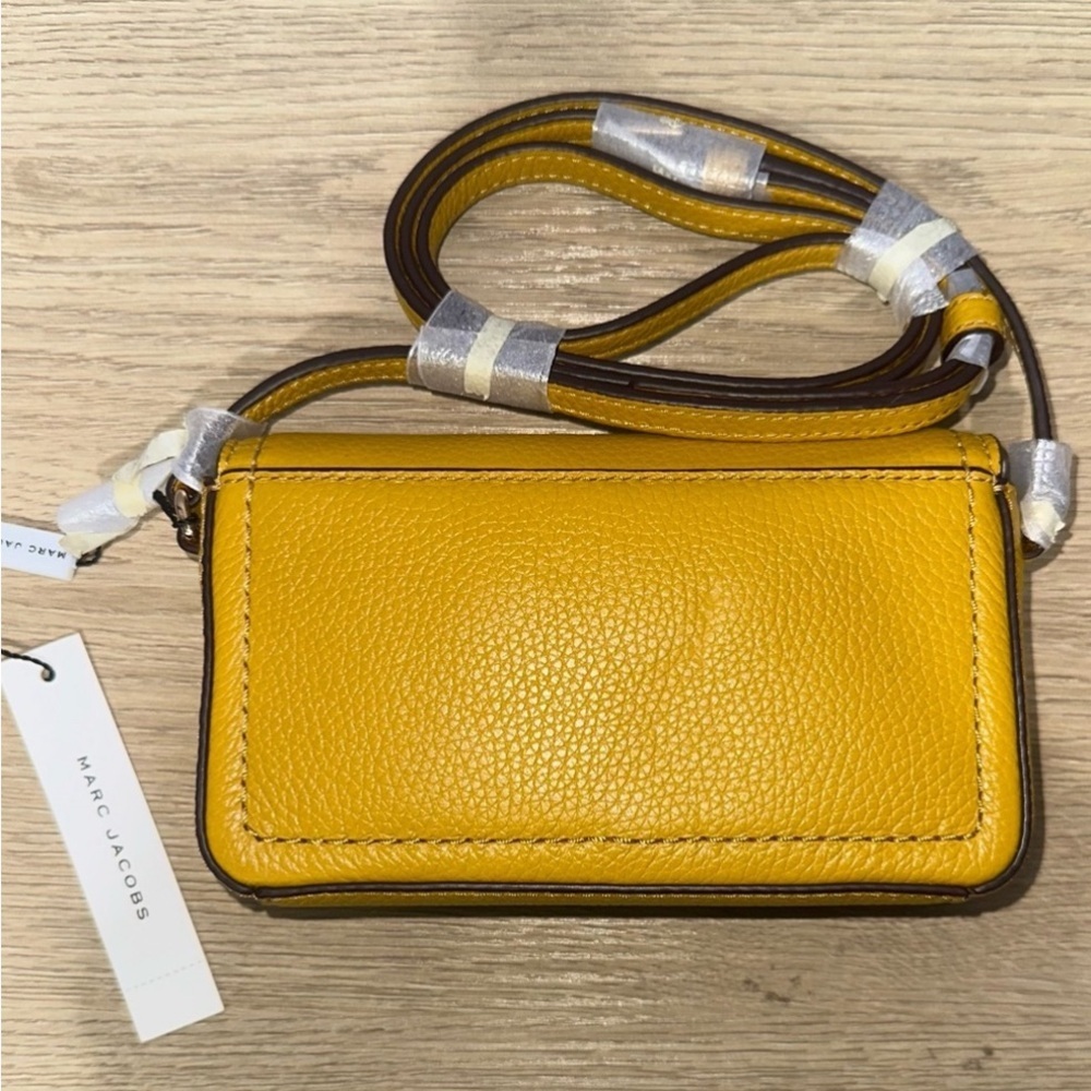Marc Jacobs Yellow Leather Crossbody Bag NWT - Picture 5 of 6